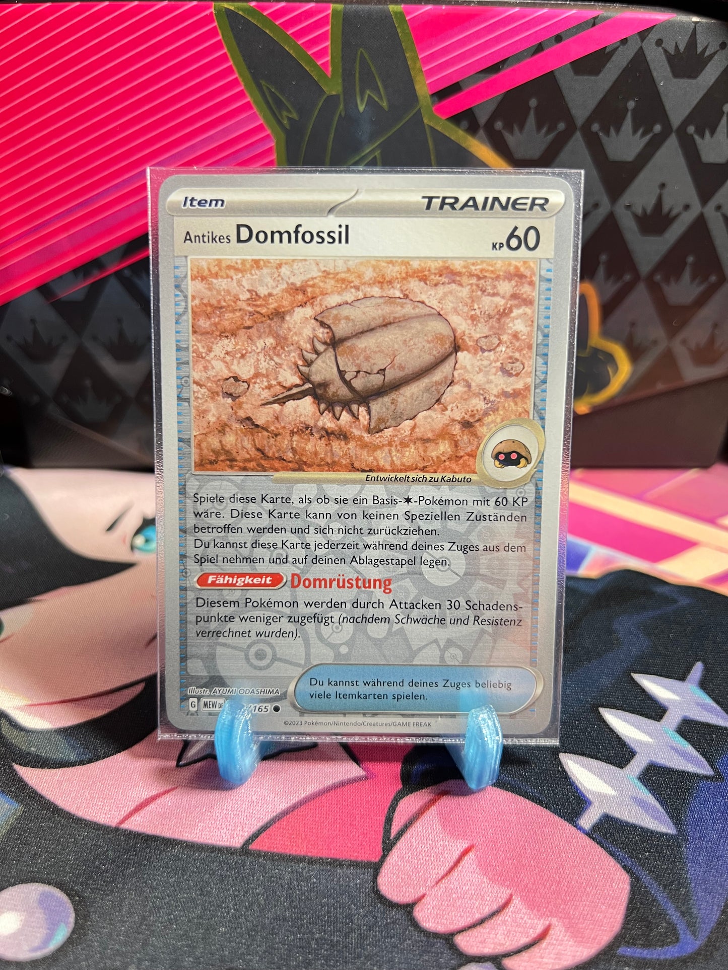 152/165 Antikes Domfossil Reverse Holo