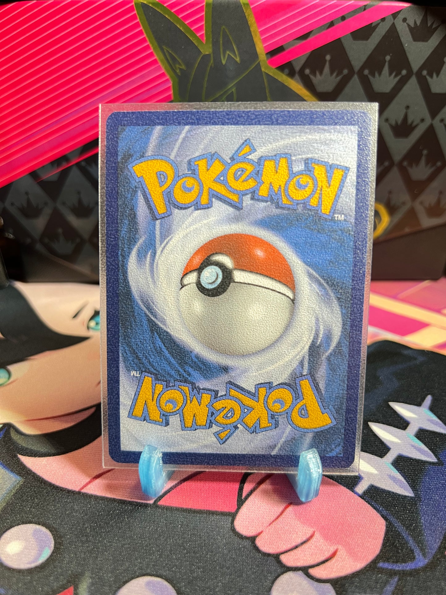 104/182 Saltigant Reverse Holo