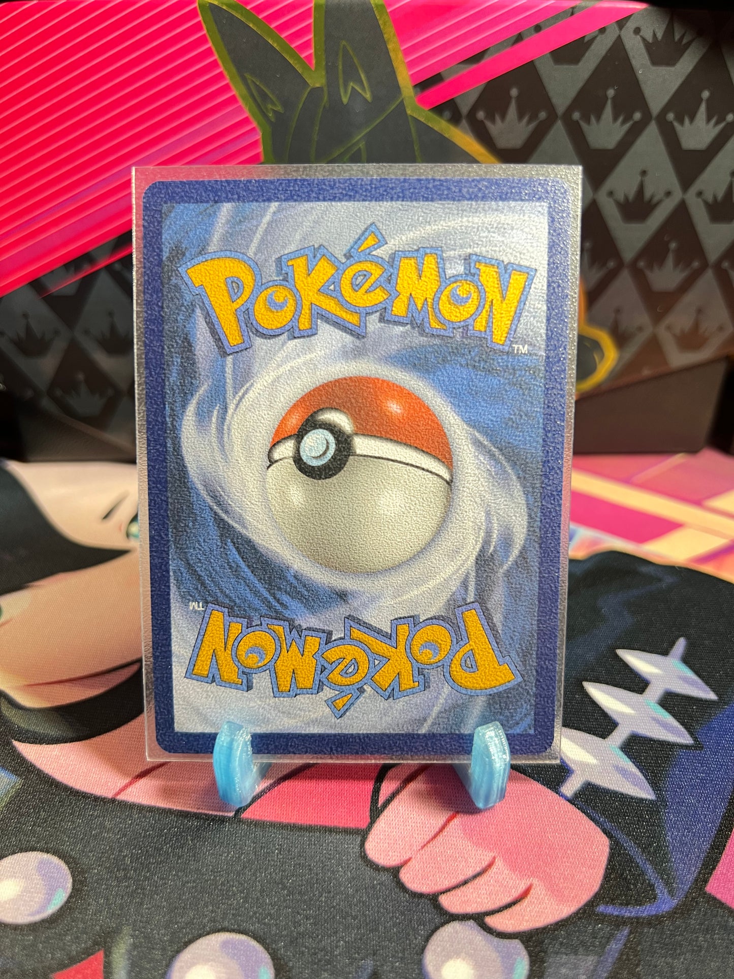 121/182 Morpeko Reverse Holo