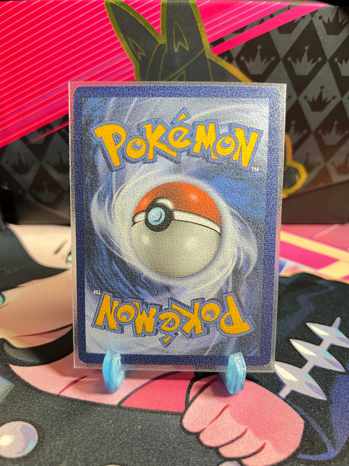 067/196 Pantimos Reverse Holo