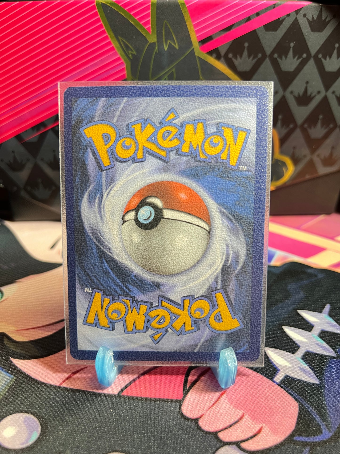 117/196 Kryppuk Reverse Holo