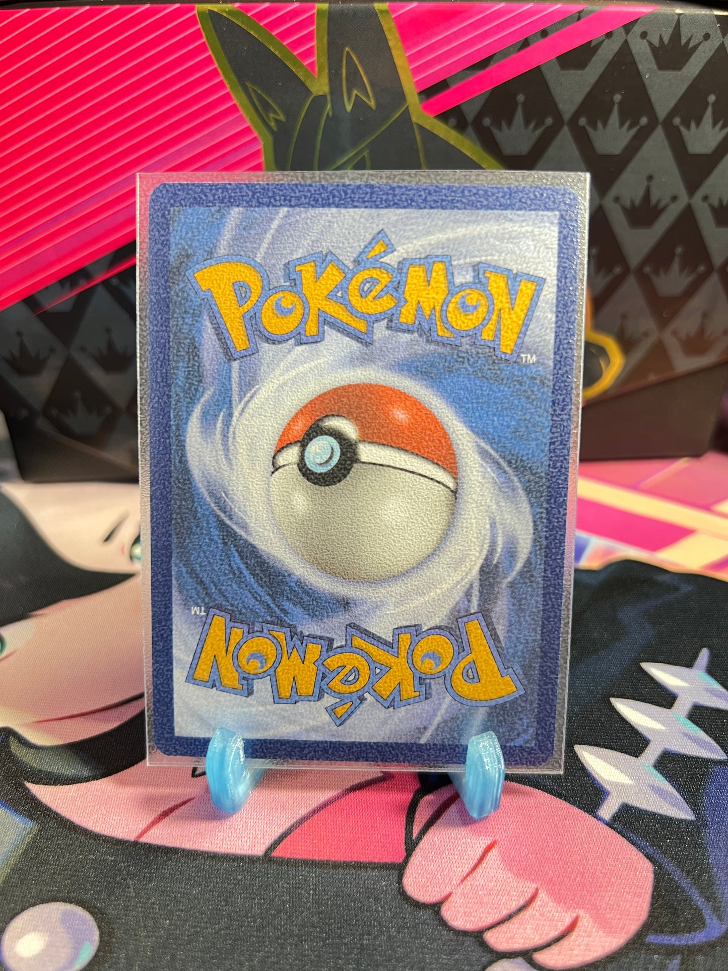 067/198 Waaty Reverse Holo