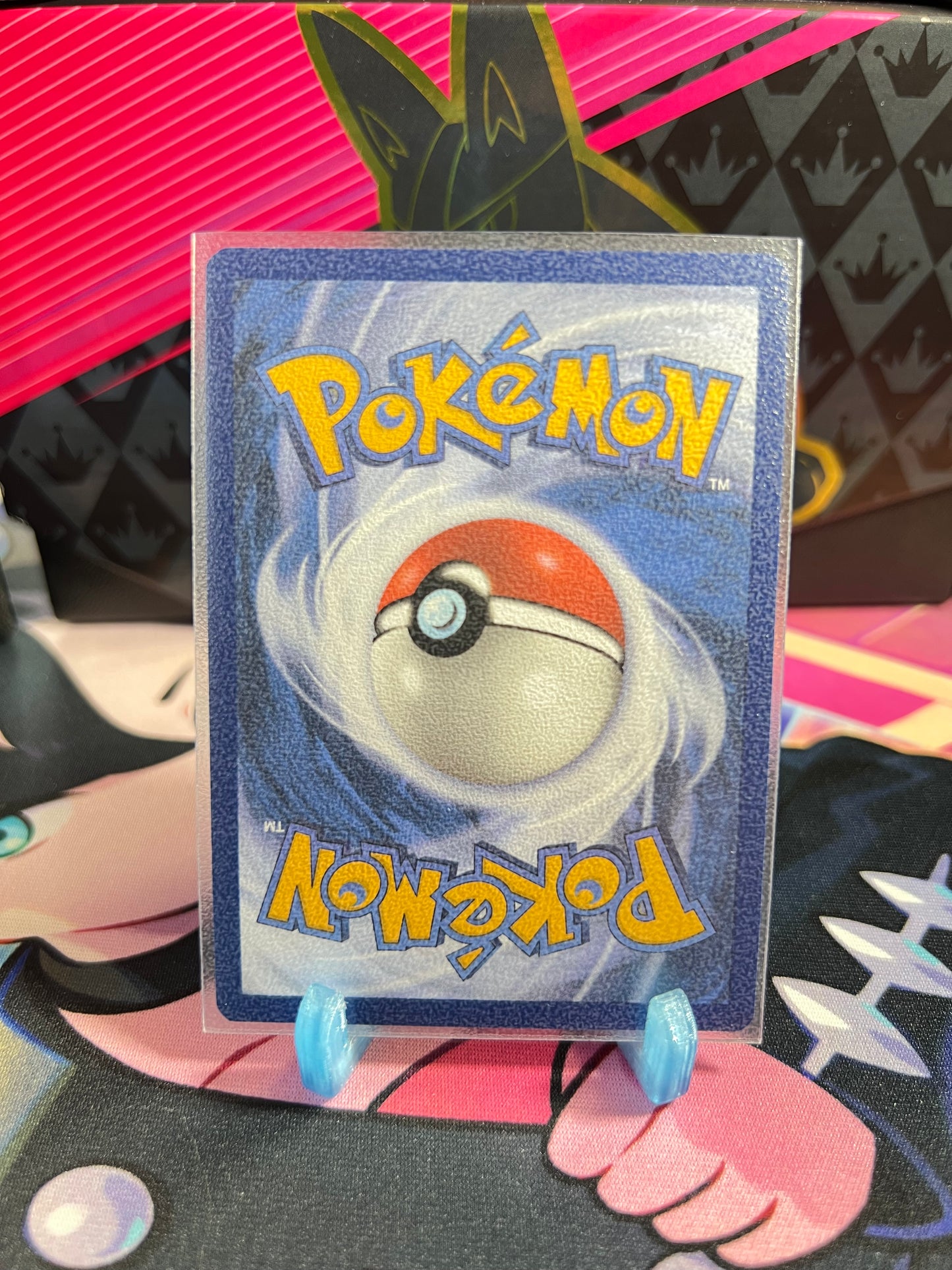 083/198 Hypno Reverse Holo