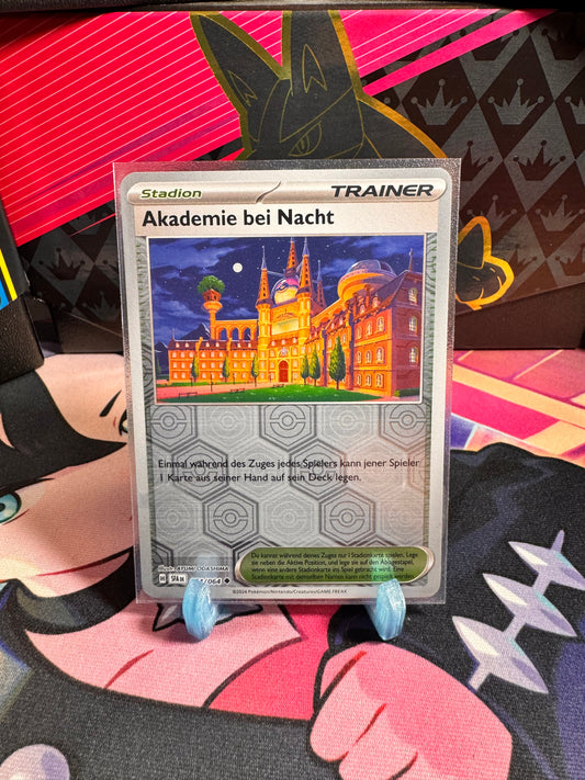 054/064 Akademie bei Nacht Reverse Holo