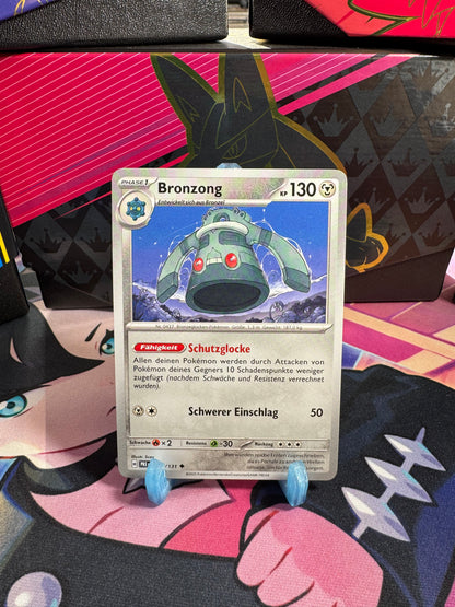 067/131 Bronzong