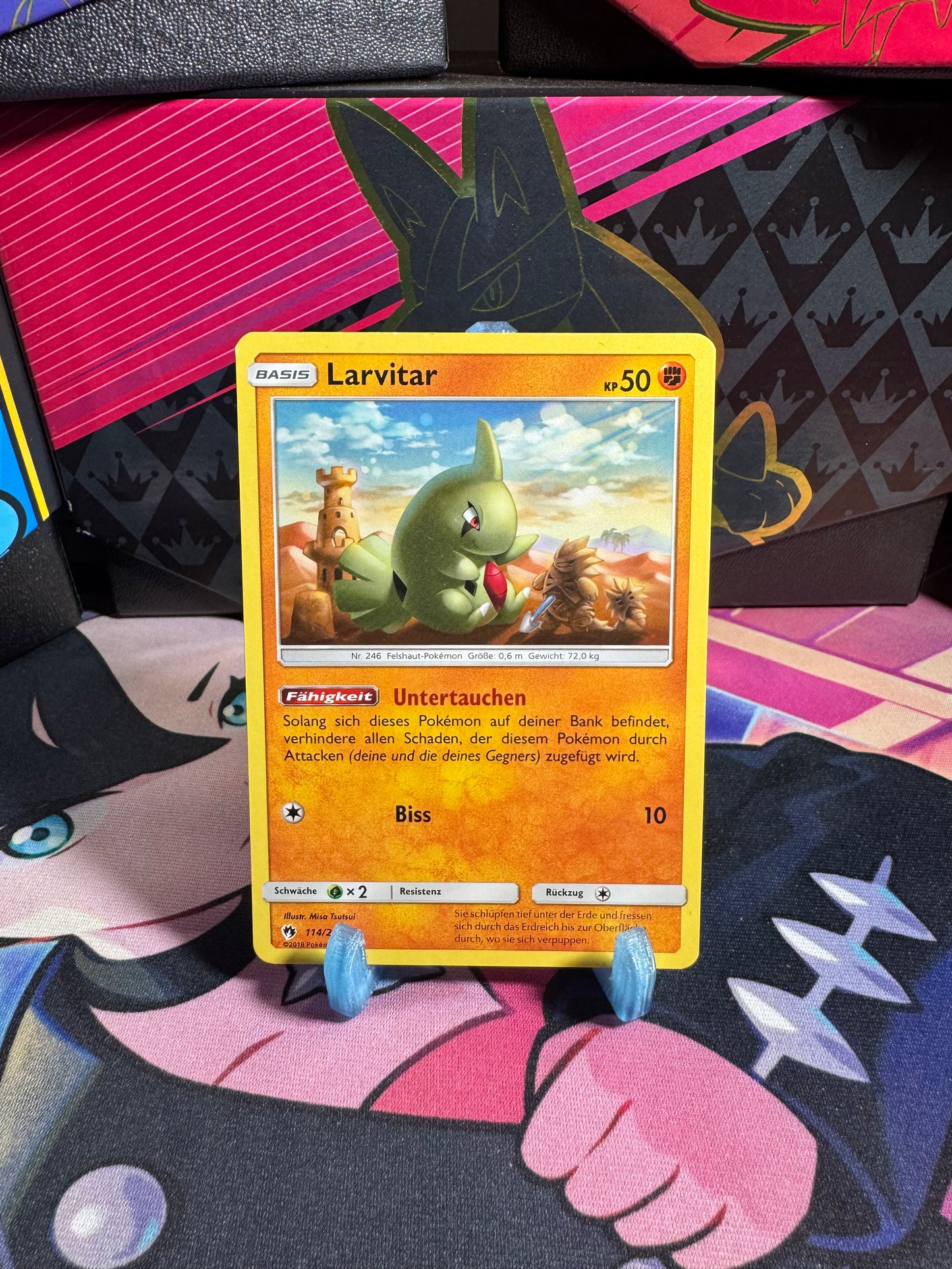 114/214 Larvitar