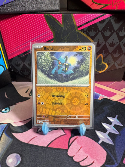 112/198 Riolu Reverse Holo