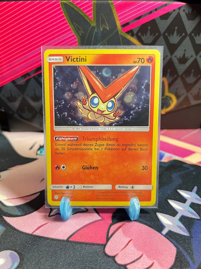 30/236 Victini Holo