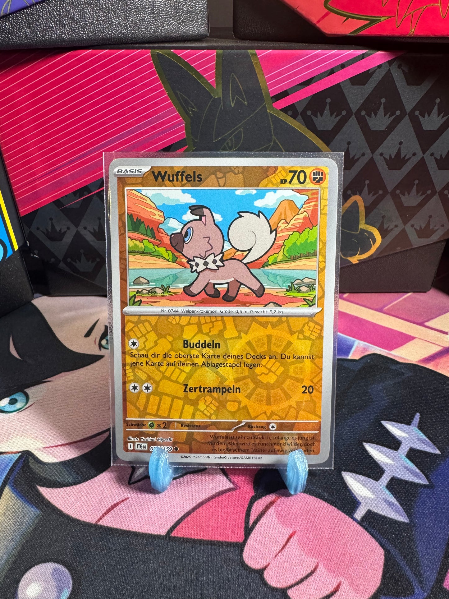 084/159 Wuffels Reverse Holo