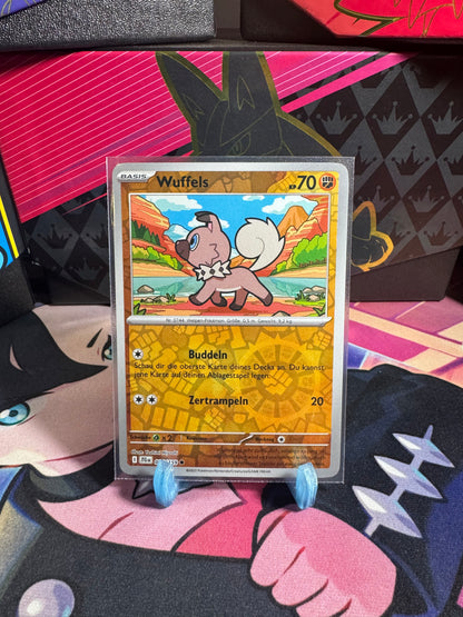 084/159 Wuffels Reverse Holo