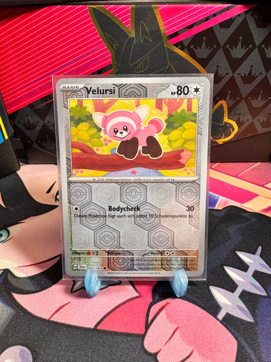 052/064 Velursi Reverse Holo