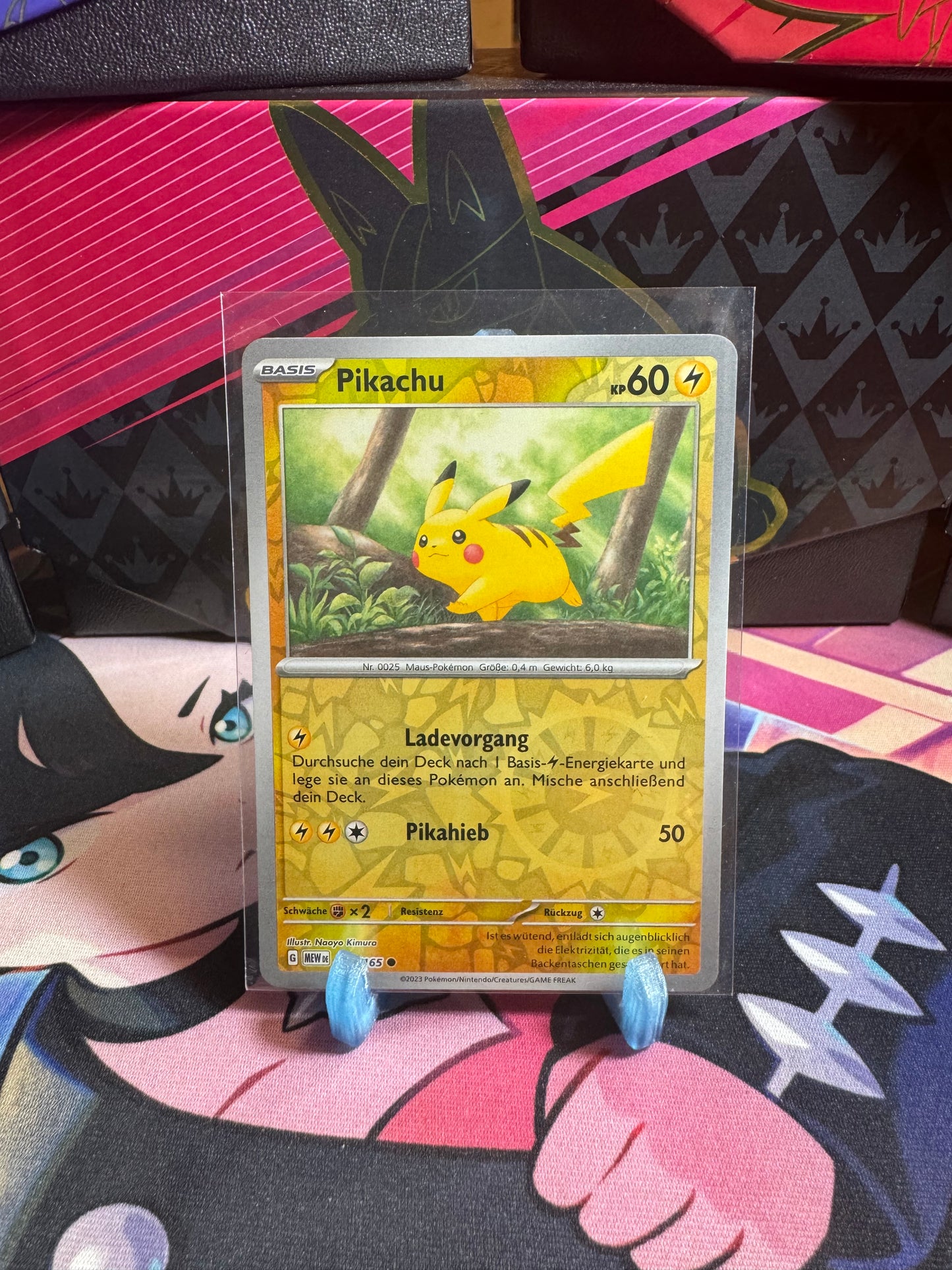 025/165 Pikachu Reverse Holo