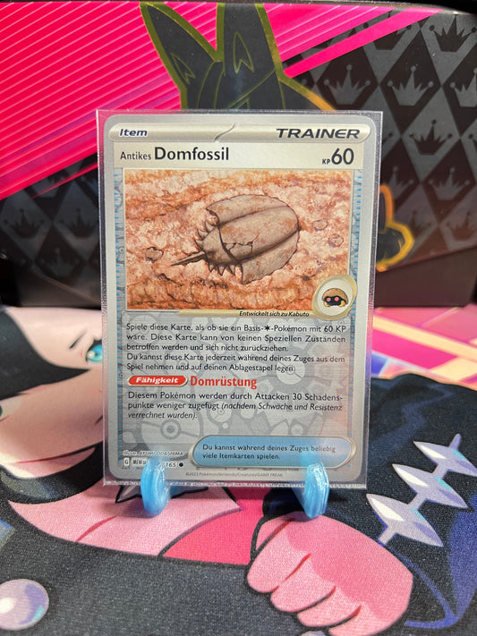 152/165 Antikes Domfossil Reverse Holo
