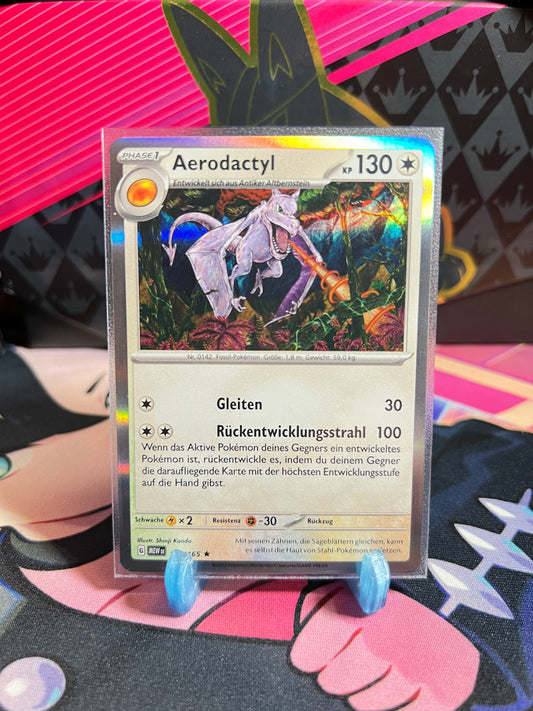 142/165 Aerodactyl Holo