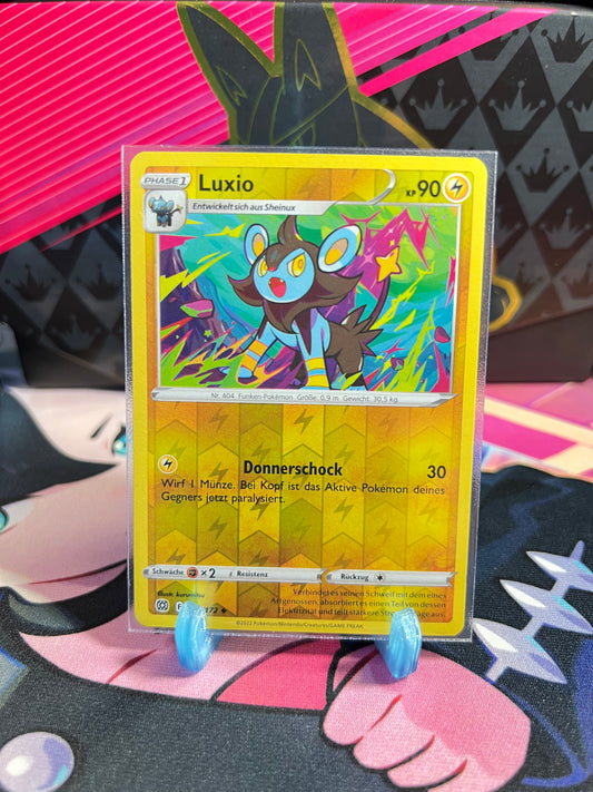 050/172 Luxio Reverse Holo