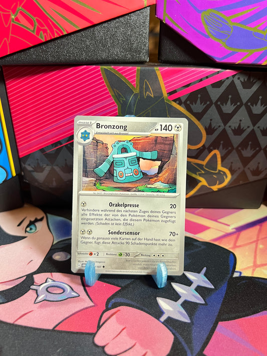 145/197 Bronzong